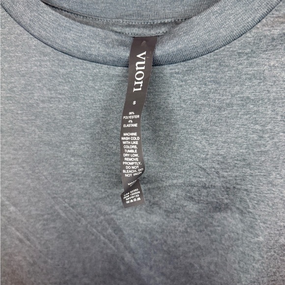 Vuori Woman’s Gray long Sleeve size Small. Like new - Picture 3 of 3